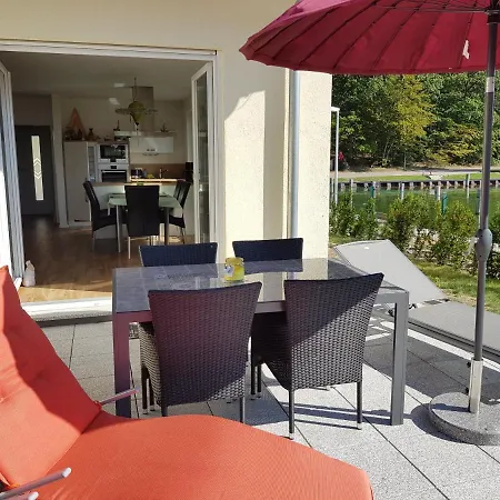 Semesterbostad Kapitaensresidenz - Haus Direkt Am Wasser Uckeritz